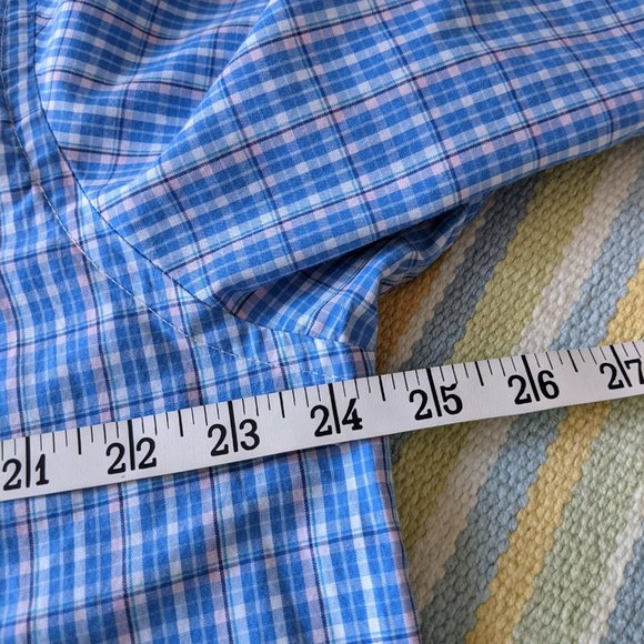 ✨ Izod blue plaid button up size Large - Picture 6 of 10